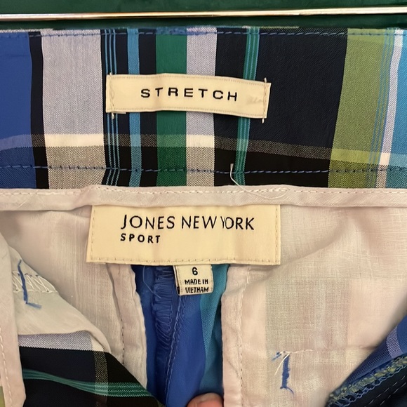 •JONES NEW YORK•BLUE/GREEN PLAID BERMUDA SPORTS STRETCH SHORTS SIZE 6 IN EUC - Picture 7 of 8